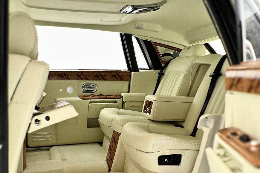 Rolls-Royce Phantom VII EWB 2012 KY08841BKS фото