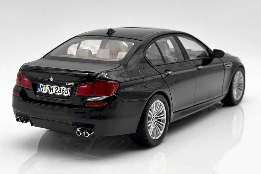 BMW M5 (F10) 2011 PA97015 фото