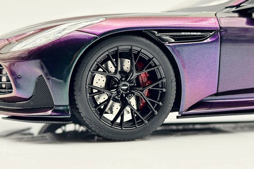 Aston Martin DB12 2023 Цвет хамелеон XGNG_AM002 фото