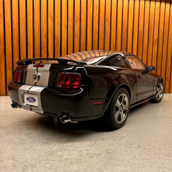 Ford Mustang GT 2005 73015 фото