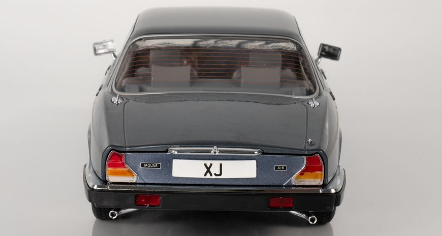 Jaguar XJ-6 (Series III) 1979 MCG 18177 фото