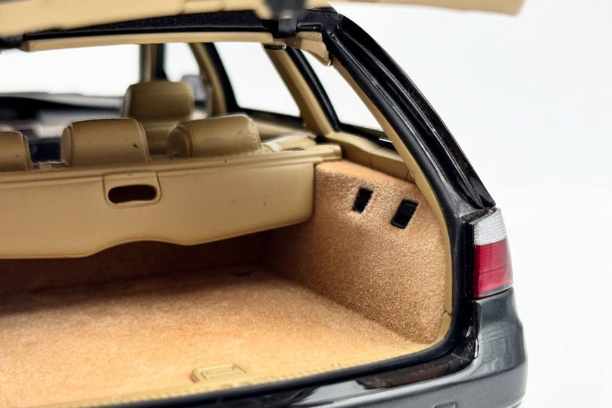 BMW 545i Touring (E61) 2004 80430308412 фото