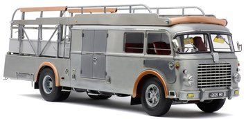 Ferrari Renntransporter Typ Fiat 642 RN2 Bartoletti, 1957, Clear Finish M-271 фото