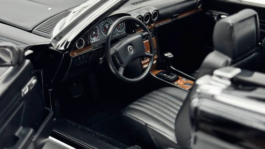 Mercedes-Benz 450SL US Version "American gigolo" (R107) 1979 183724 фото