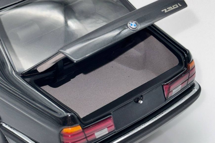 BMW 730i (E32) 1986 100023002 фото