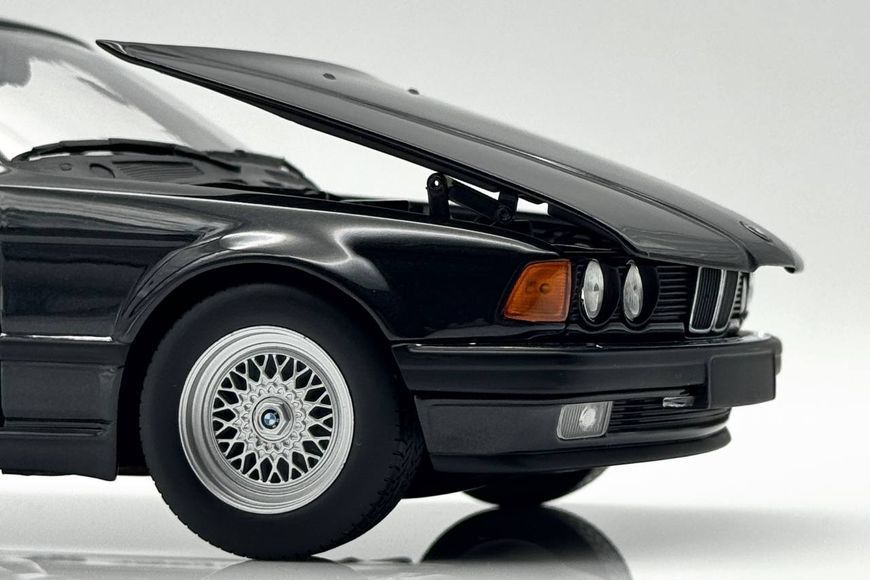BMW 730i (E32) 1986 100023002 фото