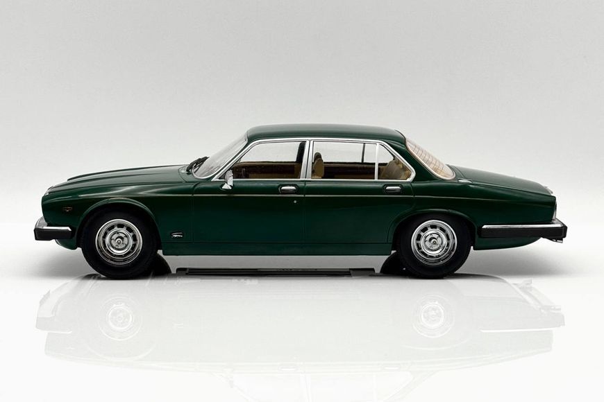 Jaguar XJ-6 (Series III) 1979 MCG18175 фото