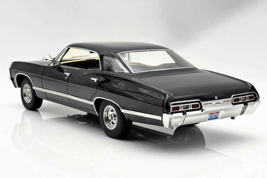 Chevrolet Impala Sport Sedan 1967 "Supernatural" MCG181006 фото
