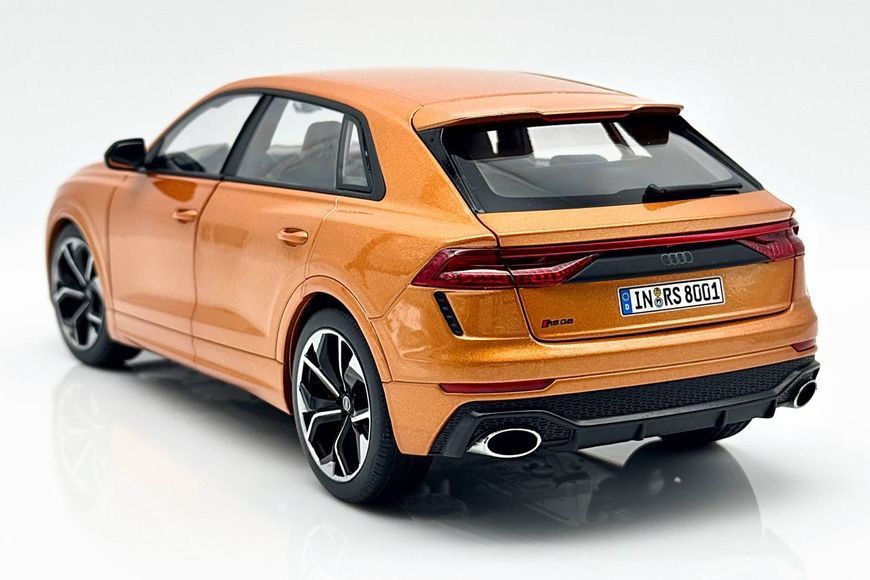 Audi RS Q8 2018 JRSQ8LMK01 фото