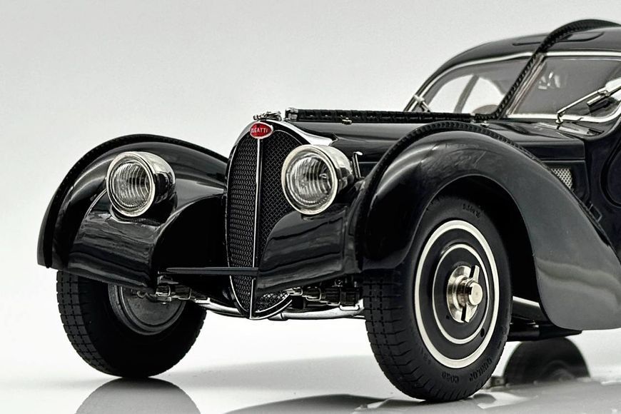 Bugatti Typ 57 SC Atlantic black M-085 фото