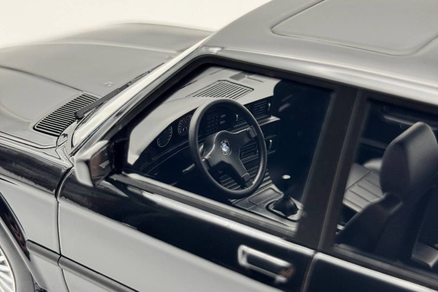 BMW M5 (E28) 1986 MXM72156 фото
