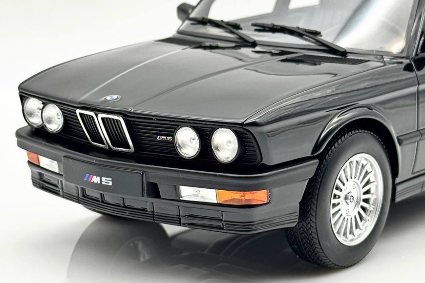 BMW M5 (E28) 1986 MXM72156 фото