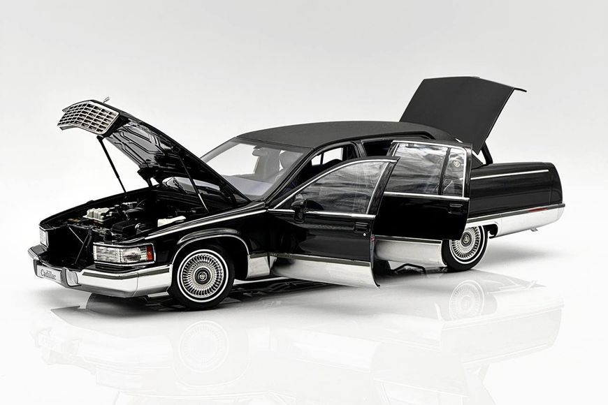Cadillac Fleetwood Brougham 1993 XGNGFLTWD02 фото