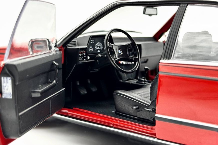BMW 635 CSI (E24) 1984 1810301 фото