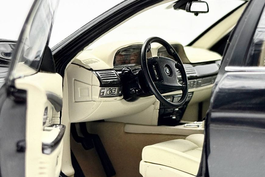 BMW 760 iL (E66 [довга база E65]) 2007 08572BK фото