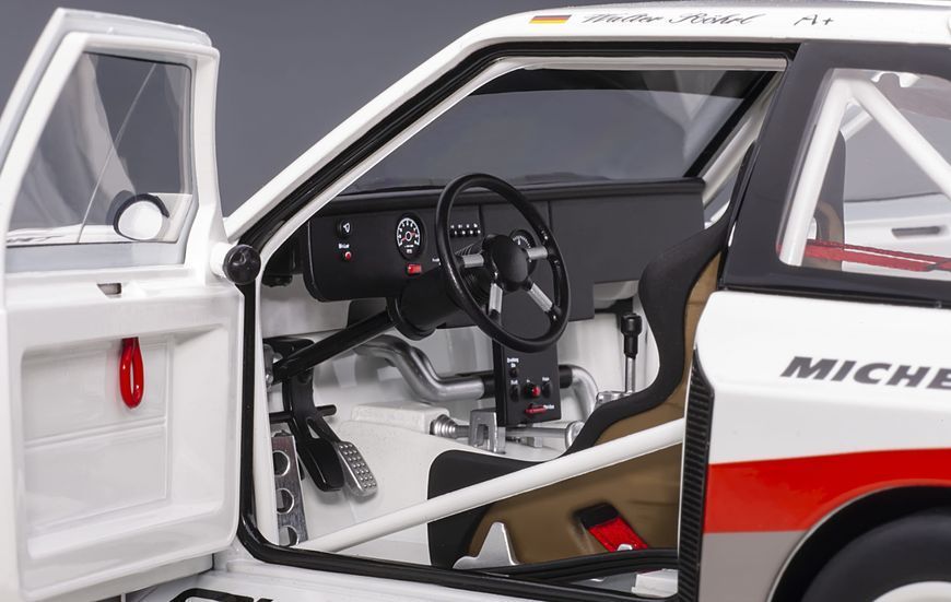 Audi Sport Quattro S1 W.R&ouml;hrl Winner Pikes Peak 1987 887000 фото