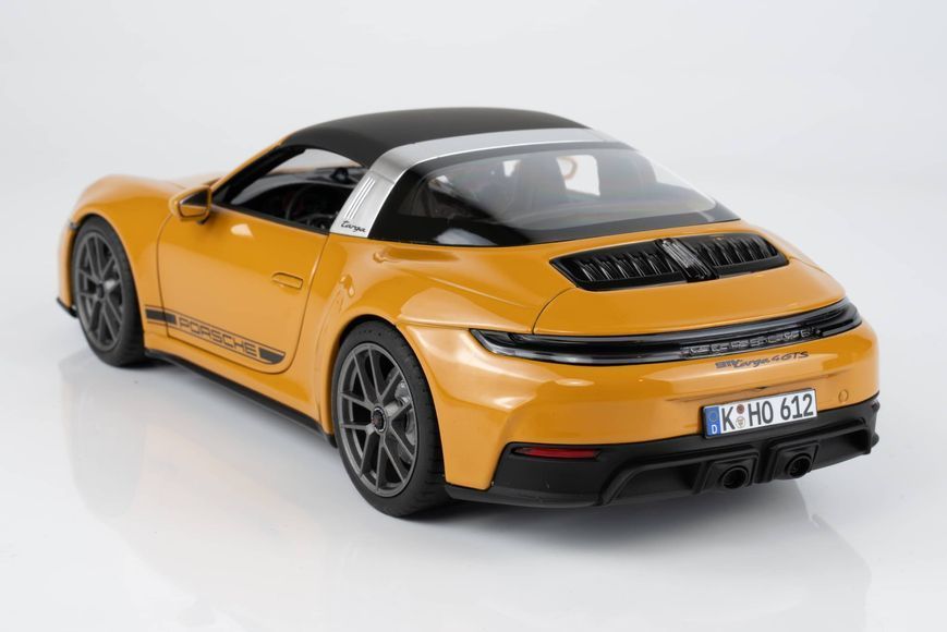 Porsche 911 (992.2) Targa 4 GTS 2024 187190 фото